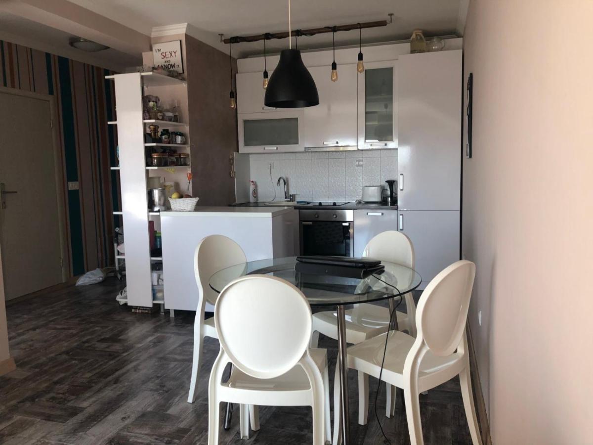 Gala Apartment Tivat Bagian luar foto